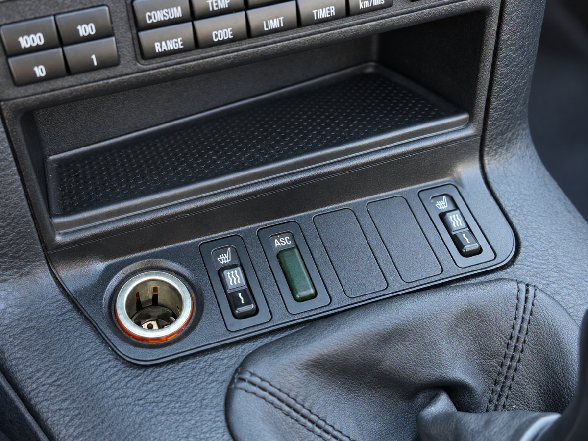 Used 1997 BMW M3 Coupe RWD image 32