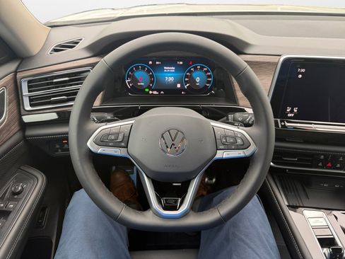 New 2026 Volkswagen Atlas SEL Premium R-Line AWD/4WD image 10