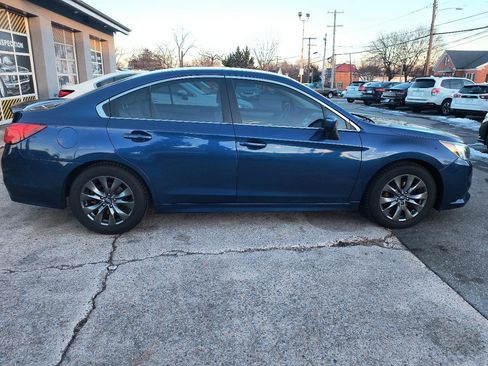 Used 2015 Subaru Legacy 2.5i Premium AWD/4WD image 21