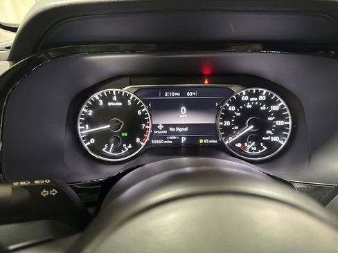 Used 2024 Nissan Pathfinder SV AWD/4WD image 12