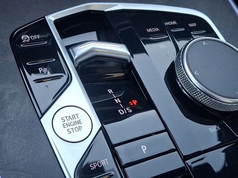 Certified 2023 BMW X7 xDrive40i w/ Premium Package image 12