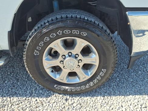 Used 2024 RAM 2500 Big Horn w/ Off Road Package AWD/4WD image 15