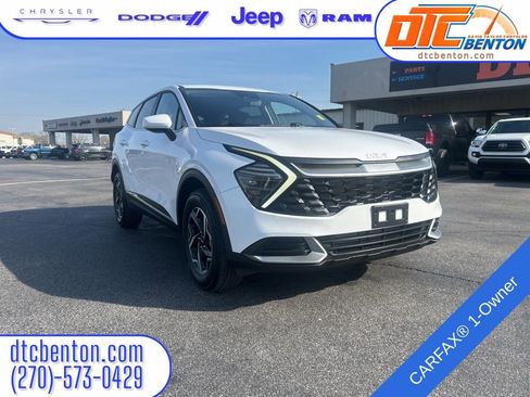 Used 2025 Kia Sportage LX image 1