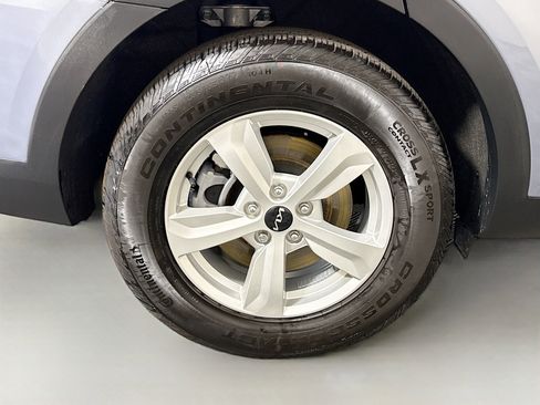 Used 2025 Kia Sorento LX image 33