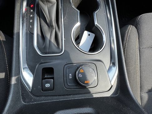 Used 2021 Chevrolet Traverse LT w/ LPO, Cargo Package image 21