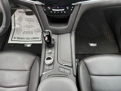 Certified 2024 Cadillac XT6 Sport w/ LPO, Onyx Lite Package image 17