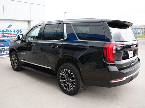Used 2025 GMC Yukon Elevation w/ Elevation Premium Package AWD/4WD image 40