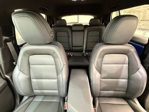 New 2026 Chevrolet Equinox EV LT image 28