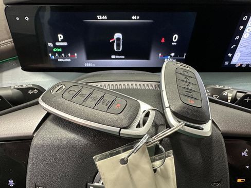 Used 2025 Nissan Murano Platinum w/ Cargo Package image 35