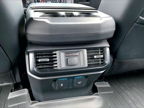 Used 2025 Ford F150 Raptor image 34