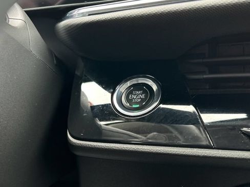 Certified 2025 Buick Envision Preferred AWD/4WD image 47