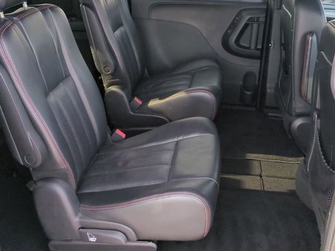 Used 2013 Dodge Grand Caravan R/T w/ Trailer Tow Group image 23