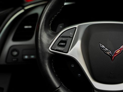 Used 2019 Chevrolet Corvette Z06 RWD image 39