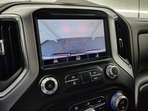 Used 2022 GMC Sierra 2500 SLT w/ LPO, GMC Protection Package image 16