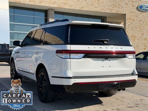 Used 2023 Lincoln Navigator Reserve image 10