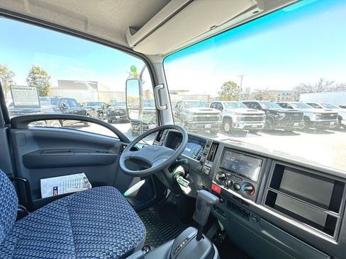 New 2024 Chevrolet Low Cab Forward image 9