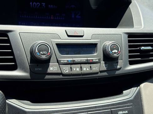 Used 2012 Honda Odyssey EX image 7