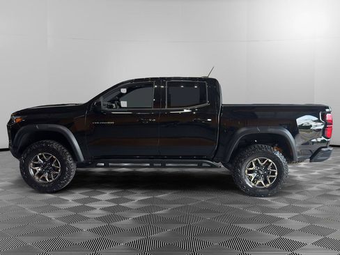 Used 2026 Chevrolet Colorado ZR2 w/ Technology Package AWD/4WD image 2