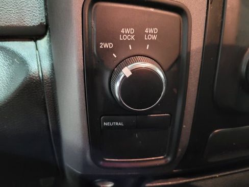 Used 2018 RAM 1500 ST w/ SXT Appearance Group image 33