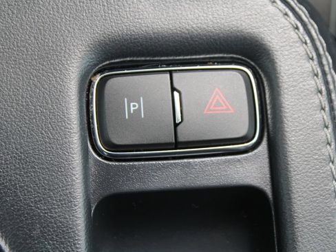 Used 2021 Ford Mustang Mach-E Premium RWD image 39