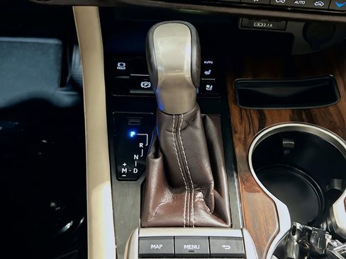 Used 2020 Lexus RX 350L FWD w/ Premium Package image 13