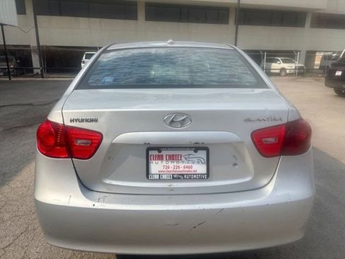 Used 2009 Hyundai Elantra GLS image 6