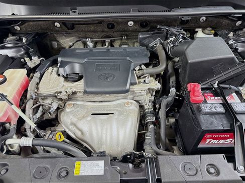 Certified 2016 Toyota RAV4 LE FWD image 27