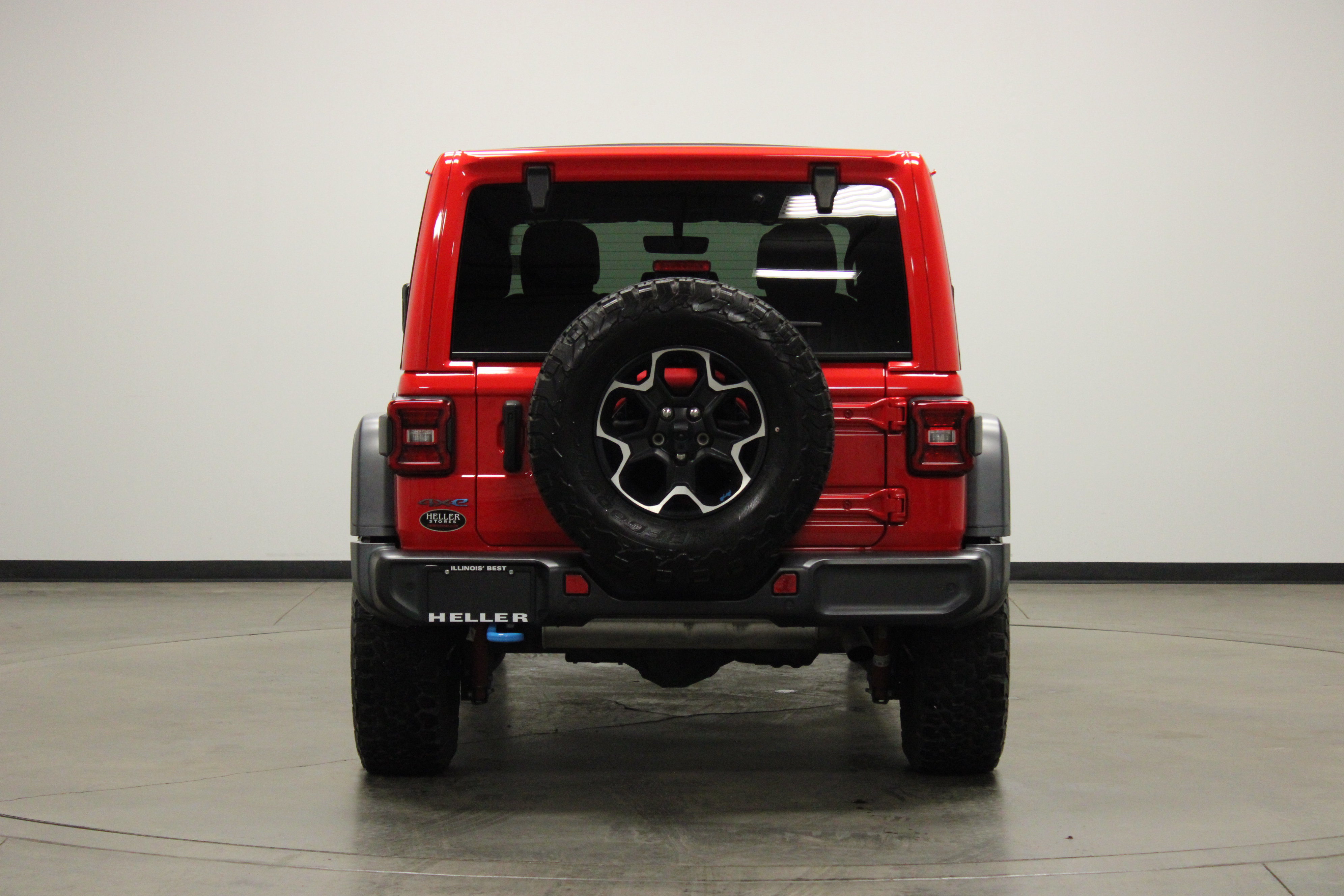 Used 2023 Jeep Wrangler Unlimited Rubicon 4xe w/ Safety Group AWD/4WD image 7