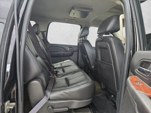 Used 2013 GMC Yukon XL SLT image 17