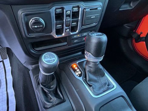 Used 2019 Jeep Wrangler Unlimited Sport S image 26