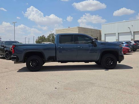 Used 2025 Chevrolet Silverado 2500 LTZ w/ Trail Boss Package AWD/4WD image 9