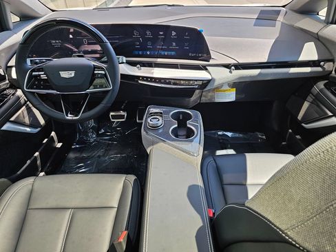 New 2026 Cadillac Optiq Sport 1 AWD/4WD image 17