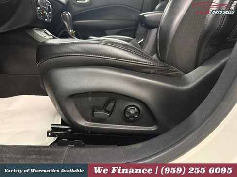Used 2021 Jeep Compass Latitude w/ Convenience Group FWD image 27