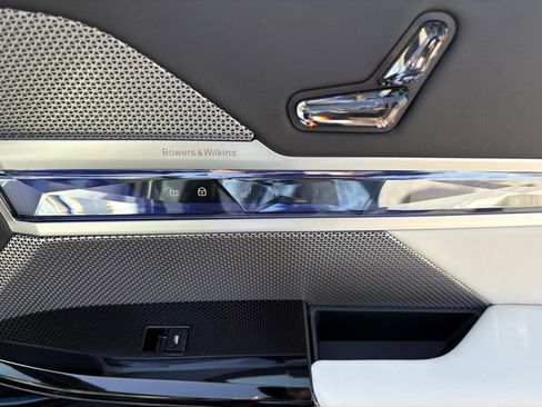 Used 2025 BMW 760i xDrive 760i xDrive image 19