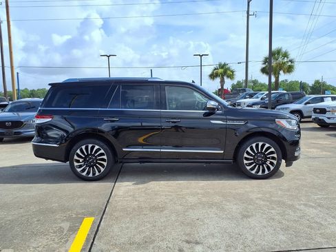 Used 2024 Lincoln Navigator Black Label AWD/4WD image 8