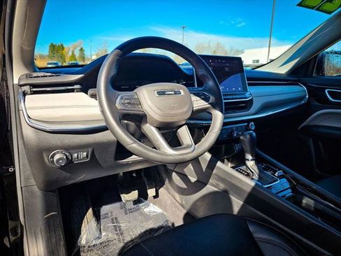 Certified 2022 Jeep Compass Limited AWD/4WD image 12