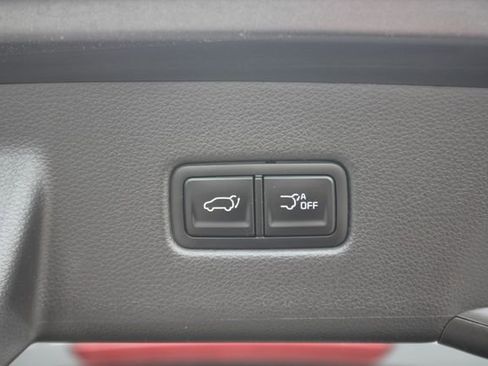 Used 2024 Kia Carnival EX FWD image 29
