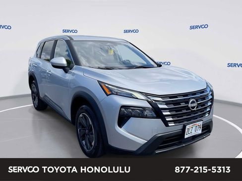 Used 2024 Nissan Rogue SV AWD/4WD image 1