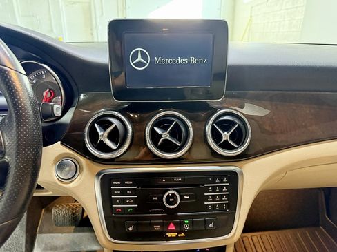 Used 2016 Mercedes-Benz CLA 250 4MATIC image 14