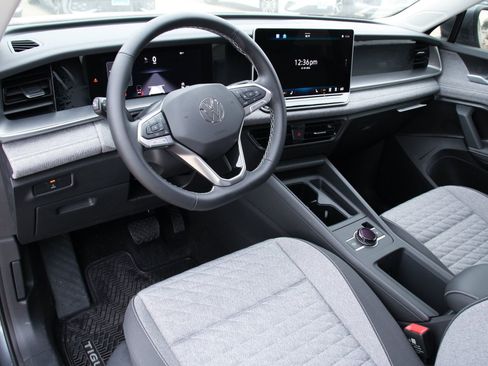 New 2026 Volkswagen Tiguan S FWD image 9