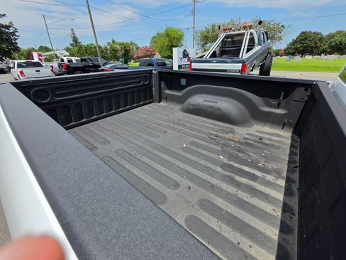 Used 2024 RAM 2500 Big Horn AWD/4WD image 7