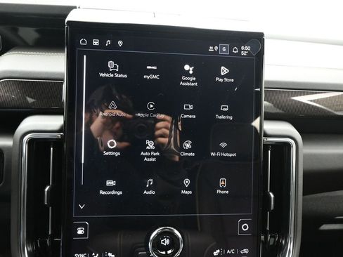 New 2026 GMC Yukon Elevation image 15