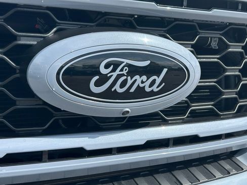 New 2026 Ford F250 Lariat w/ Black Appearance Package AWD/4WD image 21