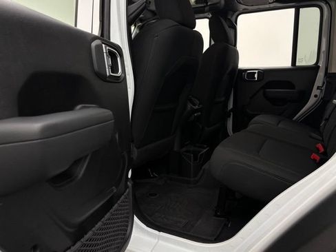 Used 2022 Jeep Wrangler Unlimited Sport AWD/4WD image 35