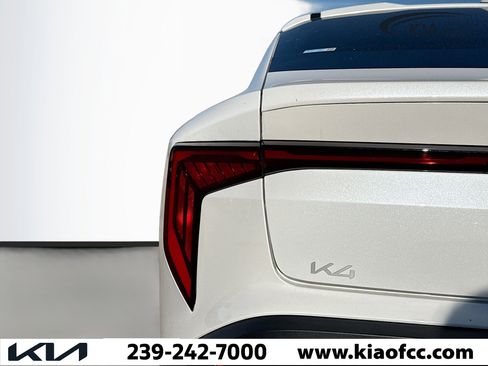 New 2025 Kia K4 EX image 10