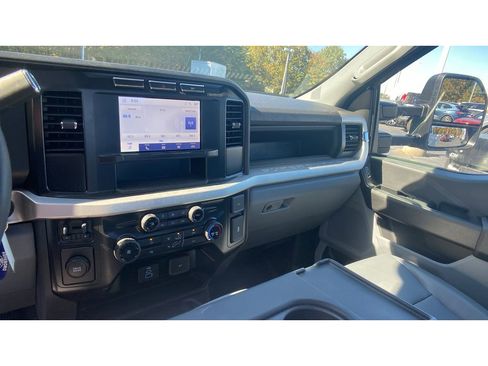 Used 2023 Ford F350 XL image 12