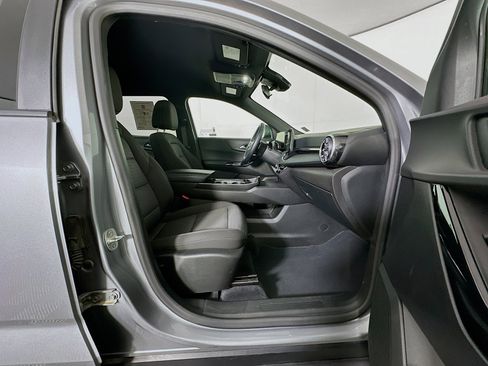 Used 2025 Chevrolet Equinox LT image 31