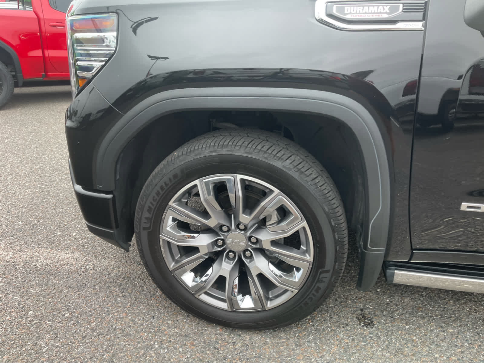 Used 2024 GMC Sierra 1500 Denali AWD/4WD image 9