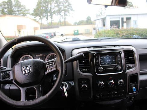 Used 2018 RAM 2500 Tradesman AWD/4WD image 9