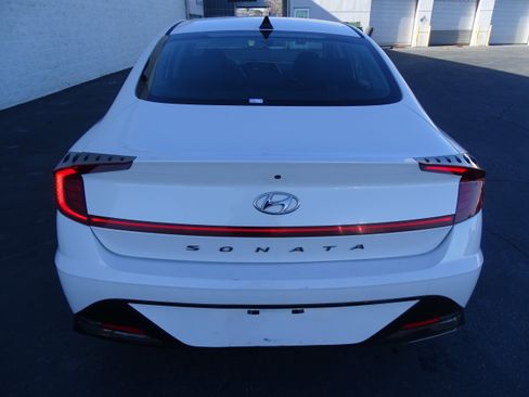 Used 2022 Hyundai Sonata SEL w/ Cargo Package image 5